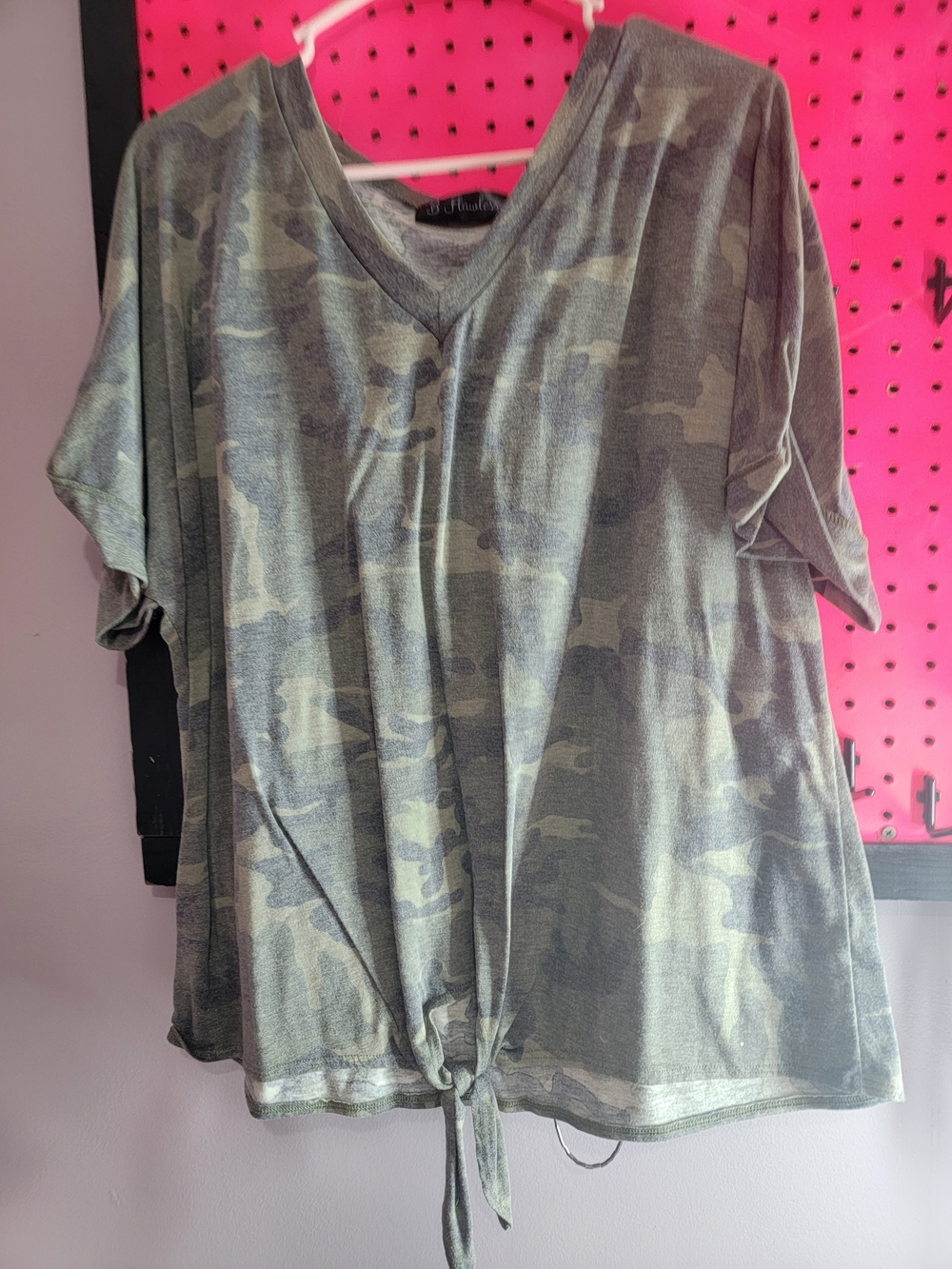 V-Neck Olive Camo Tie-Hem Tee